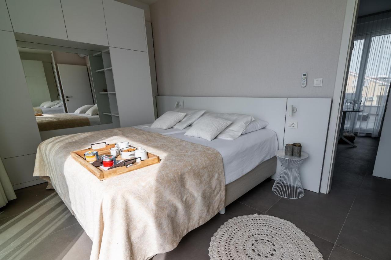 Villa Natura Luxury Apartments 만드레 외부 사진