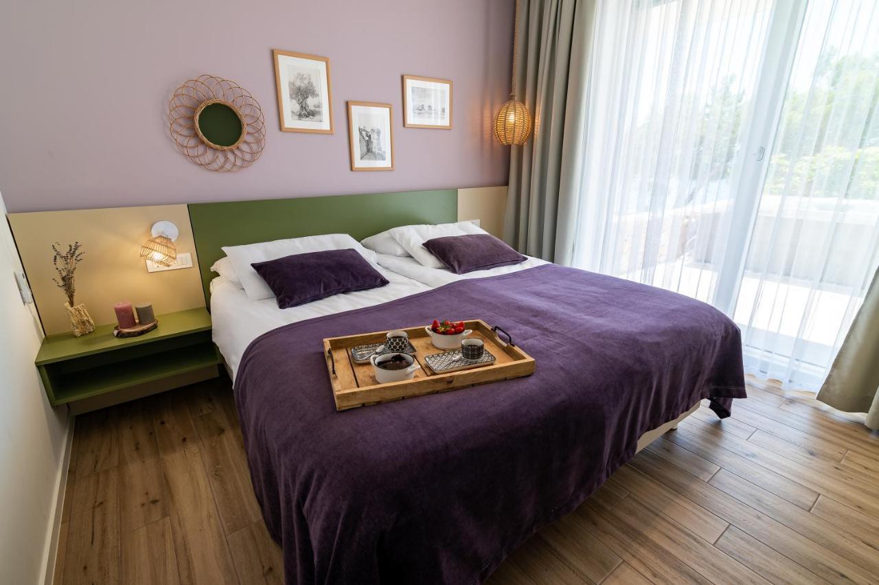 Villa Natura Luxury Apartments 만드레 외부 사진