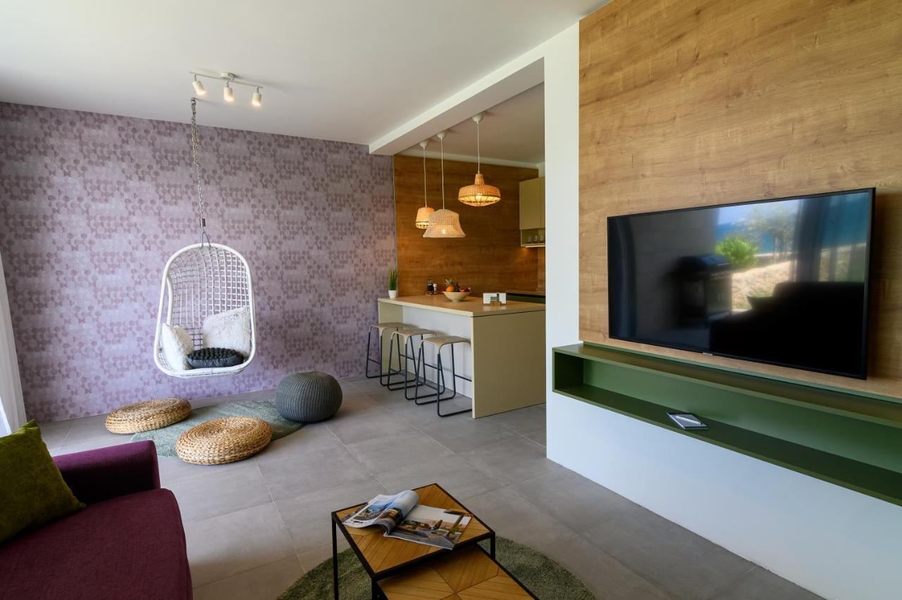 Villa Natura Luxury Apartments 만드레 외부 사진